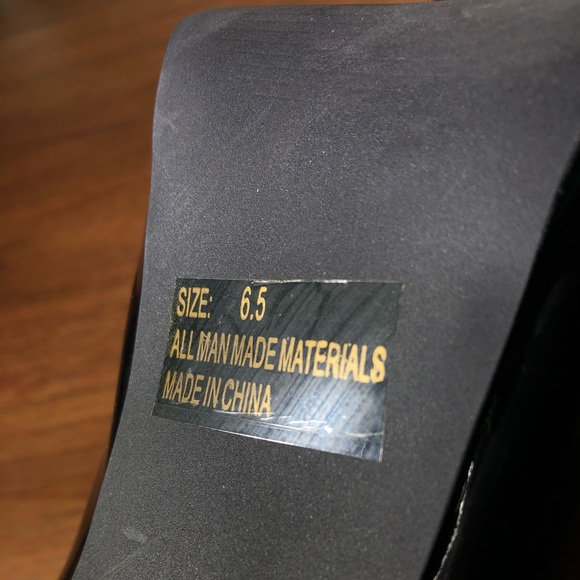 ✨BLUE AND YELLOW HEELS✨ - Picture 3 of 5